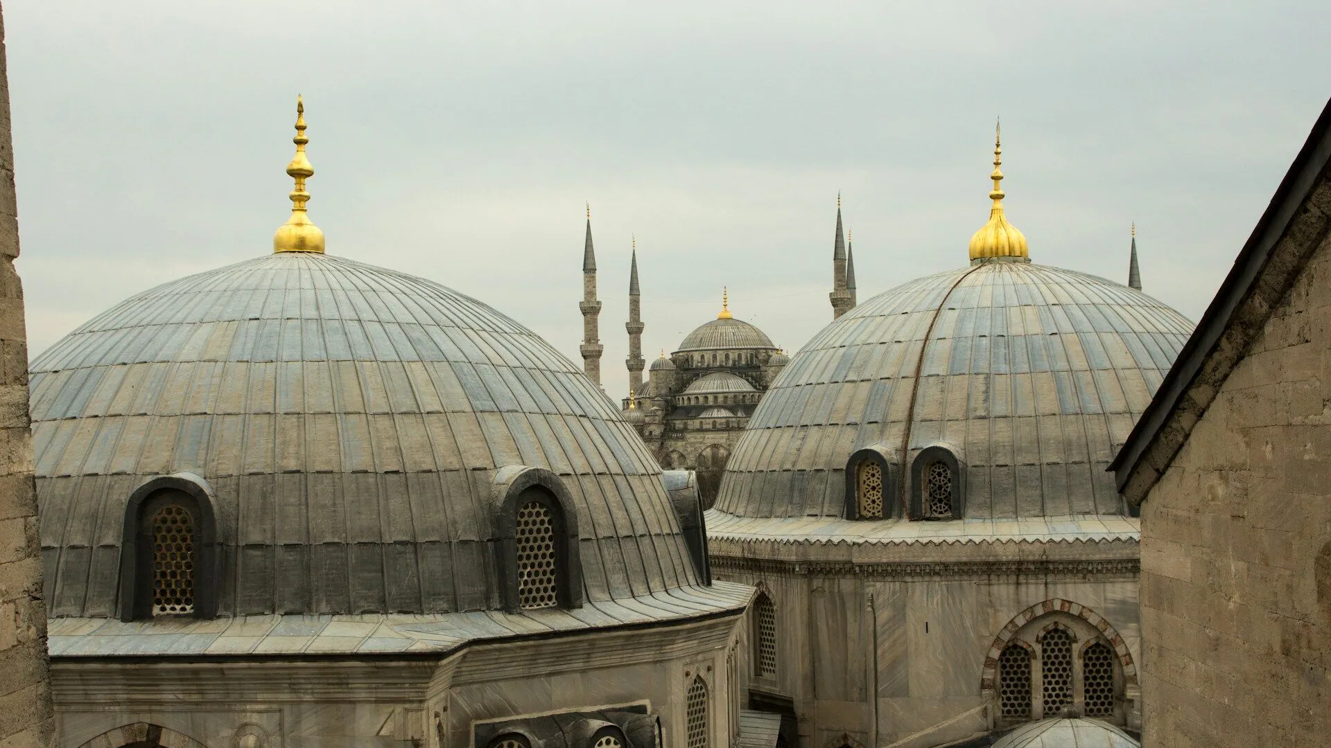 Azerbeidzjaans vertaler in België — beëdigde en zakelijke vertaling